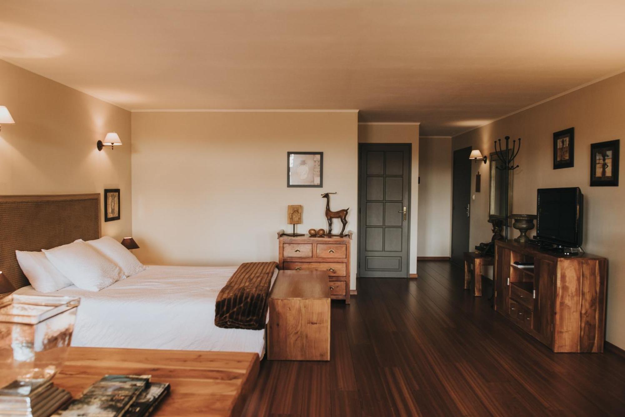 Logis Hotel-Restaurant - Le Moulin D'Artres מראה חיצוני תמונה